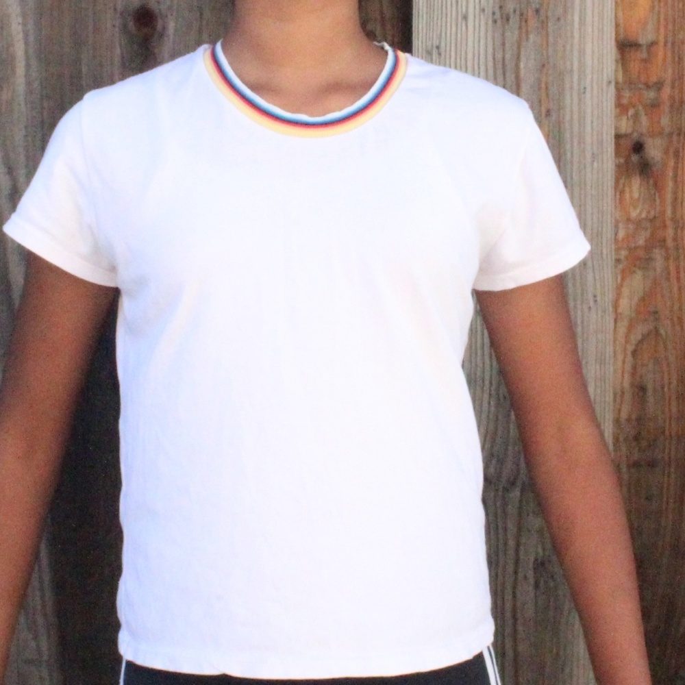 Brandy Melville White Tee Colored Collar
